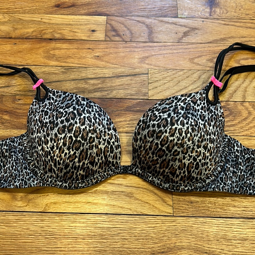Victoria Secret Plunge 34B